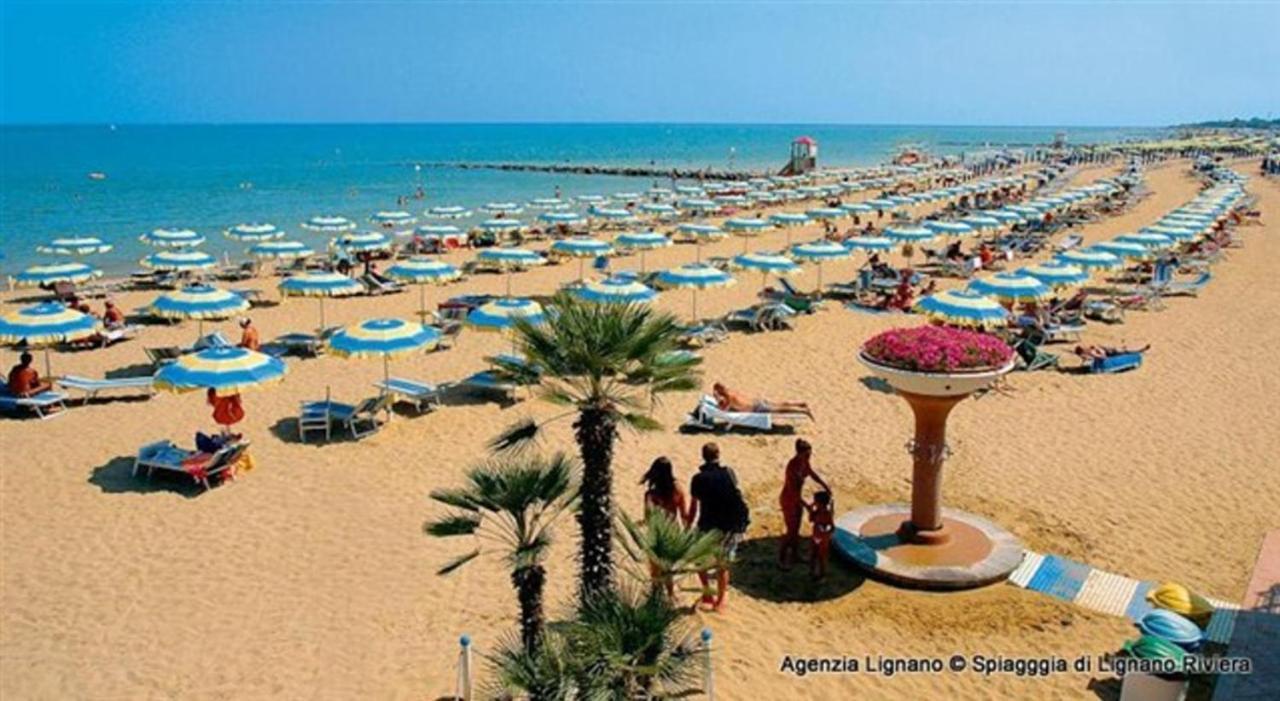 Lignano Close To The Beach Lignano Sabbiadoro Exterior foto